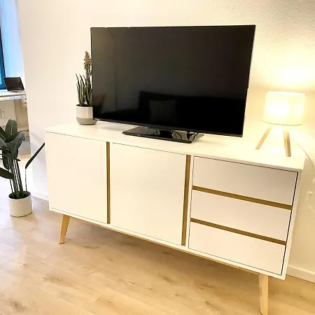 Lägenhet Modern & Spacious In Supreme Location Leipzig